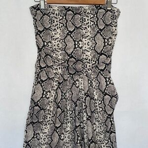 Haley & June Strapless Snakeskin Print Romper size Medium EUC